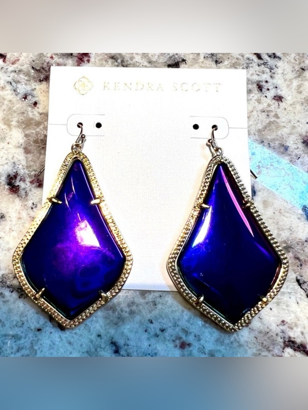 NWOT Kendra Scott Alexandra Earrings Purple Iridescent Yellow Gold SO Rare Color